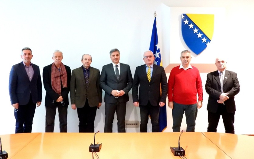 Delegacija Udruženja generala Bosne i Hercegovine se susrela sa predsjedavajućim Predstavničkog doma Parlamentarne skupštine BiH, dr. Denisom Zvizdićem