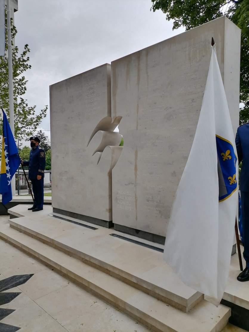 Otkriven spomenik poginulim pripadnicima Odreda za specijalne namjene "Lasta"