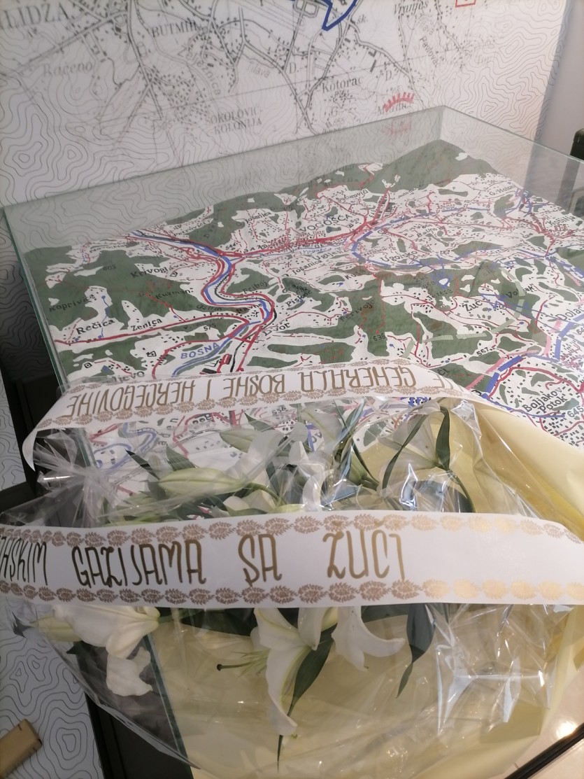 Članovi Udruženja generala Bosne i Hercegovine na brdu Žuč