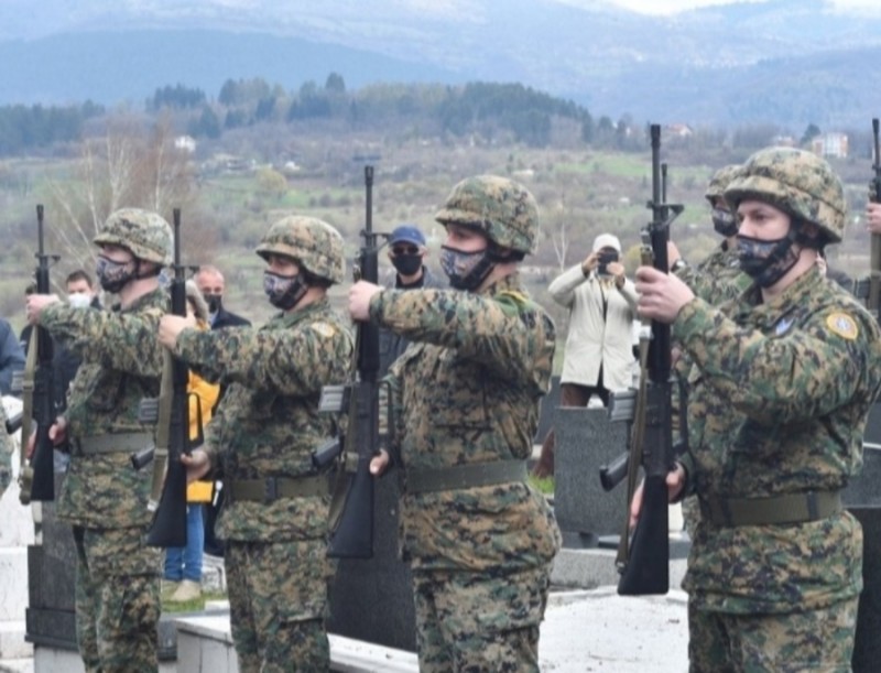 Sahranjen Jovan Divjak, penzionisani general Armije Republike Bosne i Hercegovine8