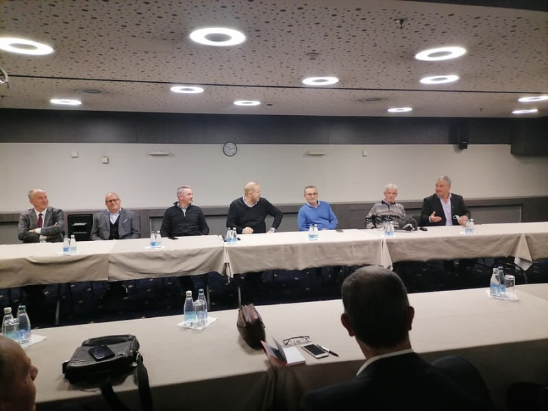 Prošireni sastav Upravnog odbora Udruženja generala Bosne i Hercegovine analizirao društveno-političku situaciju u Državi3