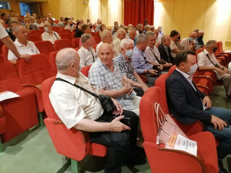 U rodnom Čeliću sahranjen general Hazim Šadić4